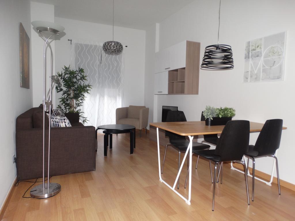 Malaga Apartamentos - Jinetes, 14 ภายนอก รูปภาพ